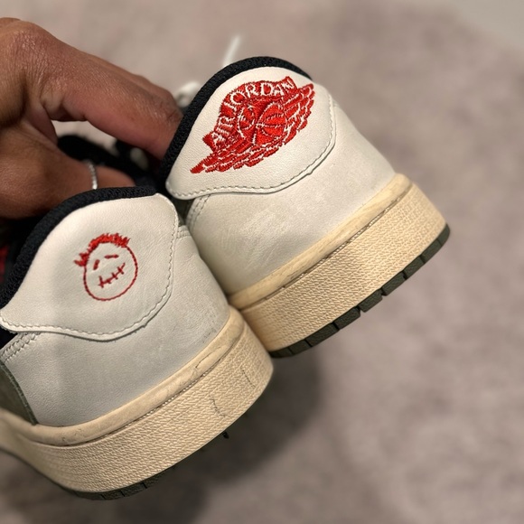 Travis Scott x Wmns Air Jordan 1
Retro Low OG SP 'Olive' - Picture 5 of 6
